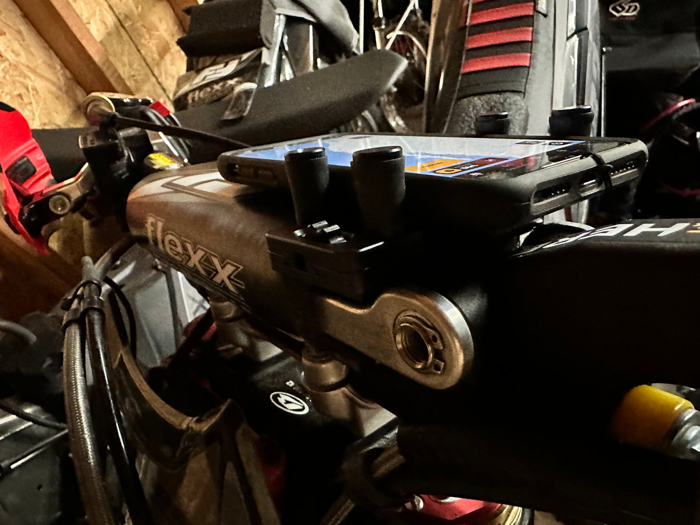 AMPS Fasst Co. Flexx Bar Mount